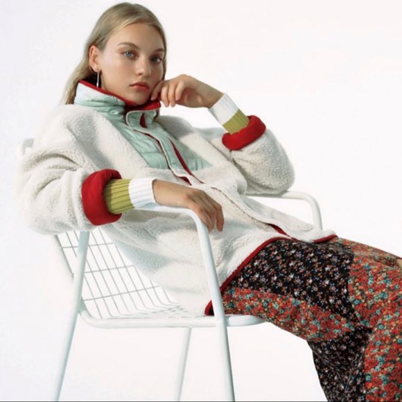 UO Sherpa Fleece Contrast Trim Jacket - Picture 1 of 3